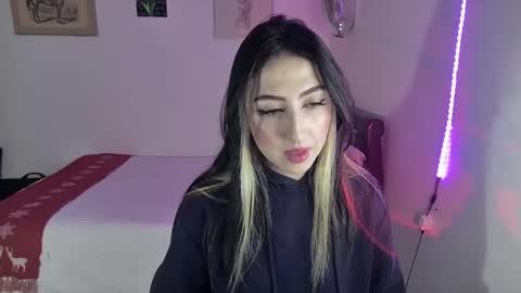 Snapshot of nymph_frida chatting on 12-05-24, 03:37 Frida online show from 12-05-24, 03:37