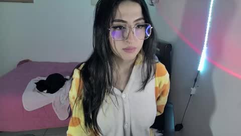 Snapshot of nymph_frida chatting on 02-05-25, 06:46 Frida online show from 02-05-25, 06:46