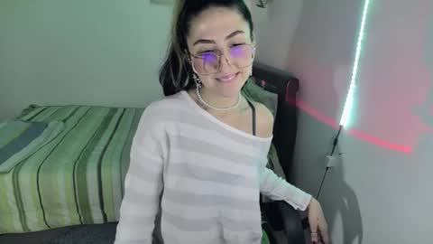 Snapshot of nymph_frida chatting on 02-27-25, 12:23 Frida online show from 02-27-25, 12:23