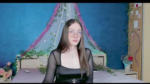 Snapshot of nymphalean chatting on 01-02-25, 05:50 Kat online show from 01-02-25, 05:50