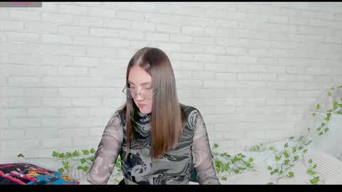 Kat online show from 11-06-25, 11:33