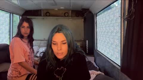 Snapshot of nympharabelle chatting on 10-23-25, 06:56 Creamy Grapefruit online show from 10-23-25, 06:56