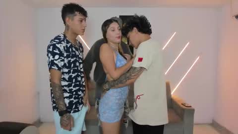 Snapshot of nympho_nathy_sophi chatting on 02-09-26, 01:26 nympho_nathy_sophi online show from 02-09-26, 01:26