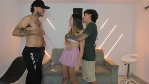 Snapshot of nympho_nathy_sophi chatting on 02-10-26, 01:15 nympho_nathy_sophi online show from 02-10-26, 01:15