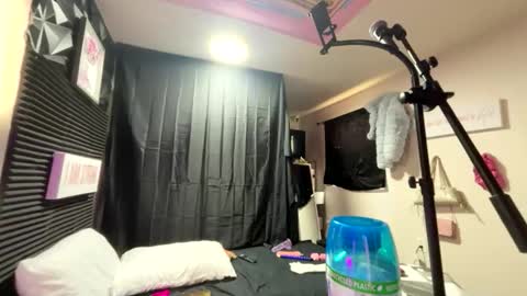 nymphomaticbaby online show from 01-11-26, 02:33