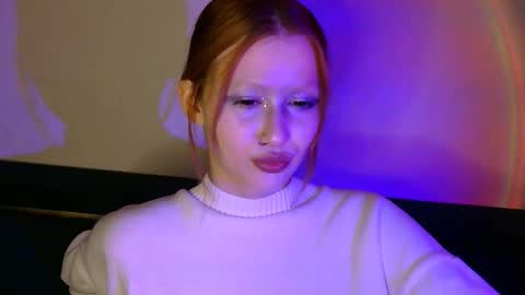 nyra_thira online show from 12-14-25, 01:44