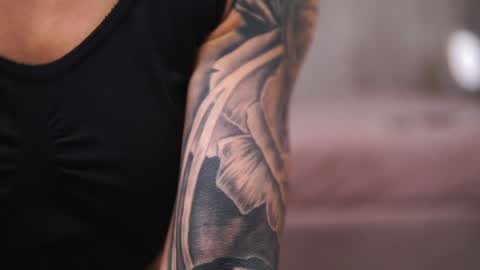 nyrobinova online show from 12-21-24, 10:06