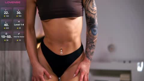 nyrobinova online show from 12-22-24, 10:28