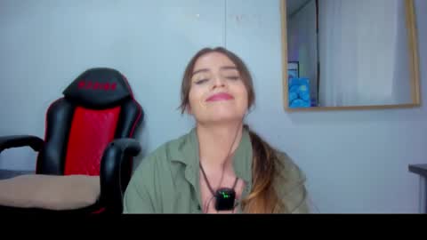 Laura nyu online show from 01-13-26, 09:42