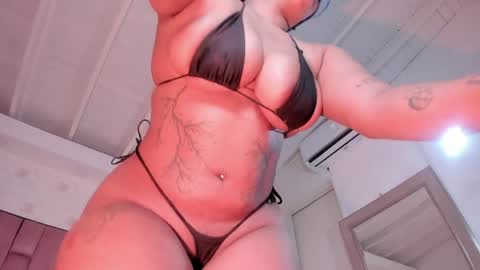 Snapshot of nyxki_daa chatting on 05-30-26, 06:10 Nyxki Daa online show from 05-30-26, 06:10