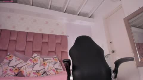 Snapshot of nyxki_daa chatting on 06-07-26, 03:54 Nyxki Daa online show from 06-07-26, 03:54