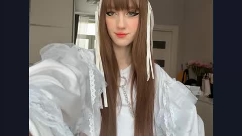 Snapshot of nyxora chatting on 01-17-26, 11:48 Mary online show from 01-17-26, 11:48