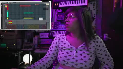 NyxRaven online show from 12-20-24, 11:00