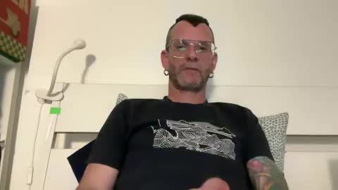 Jonathan Deep online show from 05-17-26, 07:10