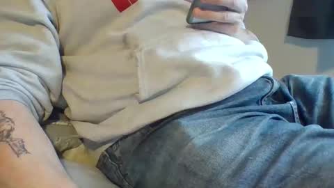 obedient9402 online show from 01-07-25, 09:40