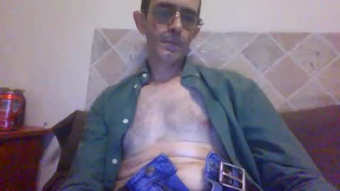 Snapshot of obedienteparatii chatting on 09-19-25, 11:05 sumiso cam online show from 09-19-25, 11:05