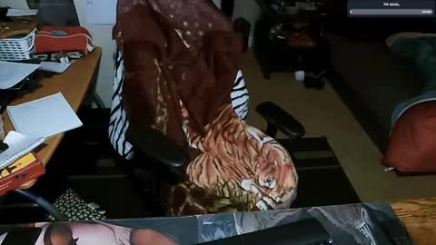 Snapshot of oblivionscaress107276 chatting on 01-02-25, 03:37 David J. online show from 01-02-25, 03:37