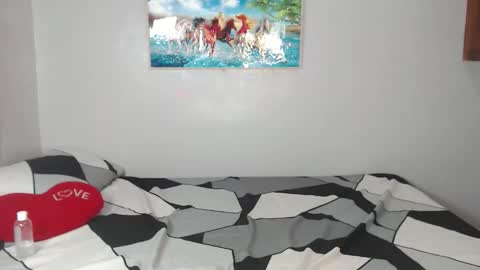 Snapshot of obsidias_slut6969 chatting on 10-28-25, 12:19 Miss Sidiaget one of my socials and lets plan our meet up there HATE CHEAP GUYS online show from 10-28-25, 12:19