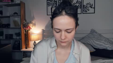 Elis online show from 02-16-26, 09:44