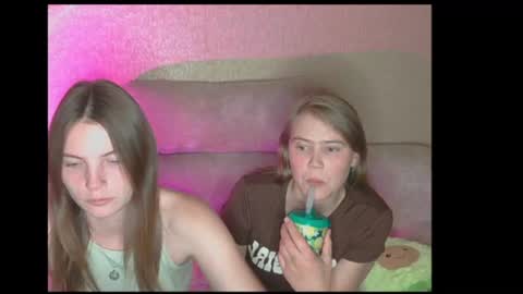 DeXsa online show from 09-15-25, 05:57