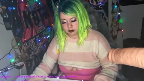 occvlt qveen online show from 01-18-25, 12:24