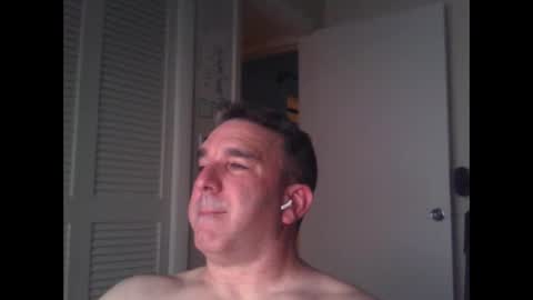 Snapshot of oceanmanx chatting on 12-05-24, 04:20 Ocean online show from 12-05-24, 04:20