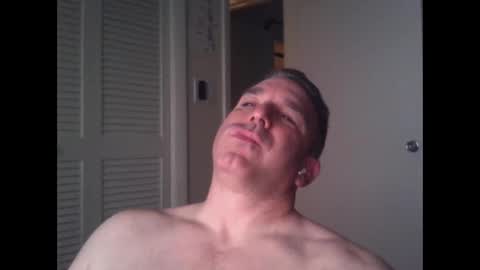 Snapshot of oceanmanx chatting on 12-19-24, 05:40 Ocean online show from 12-19-24, 05:40