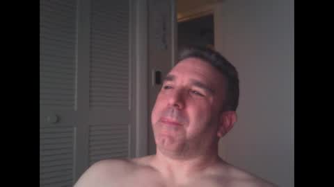 Snapshot of oceanmanx chatting on 12-31-24, 12:43 Ocean online show from 12-31-24, 12:43