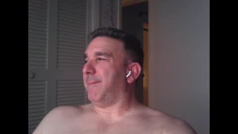 Snapshot of oceanmanx chatting on 01-13-25, 04:28 Ocean online show from 01-13-25, 04:28
