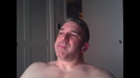 Snapshot of oceanmanx chatting on 01-19-25, 05:15 Ocean online show from 01-19-25, 05:15
