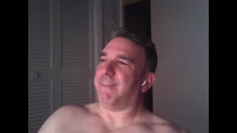 Snapshot of oceanmanx chatting on 01-21-25, 03:48 Ocean online show from 01-21-25, 03:48