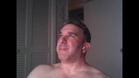 Snapshot of oceanmanx chatting on 01-28-25, 04:39 Ocean online show from 01-28-25, 04:39
