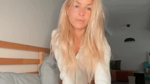 hi im Janasmall boobs big heart  warm pussy  online show from 04-08-26, 09:53