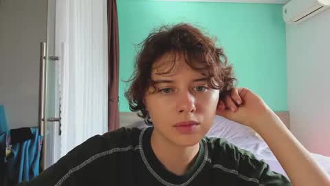 Evie online show from 01-23-25, 06:28