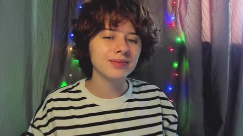 Evie online show from 09-26-25, 10:41