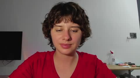 Evie online show from 05-14-26, 03:30