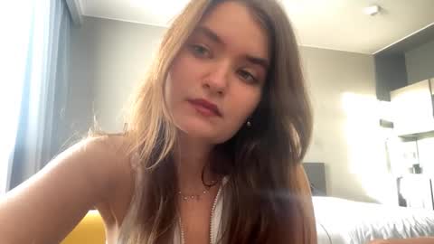 Snapshot of odeliadaidone chatting on 10-19-25, 06:03 Noelle online show from 10-19-25, 06:03