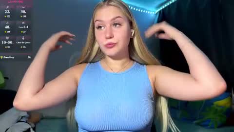 Lili online show from 06-19-26, 02:32