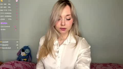 Snapshot of odelynbrower chatting on 04-26-26, 04:59 Alice online show from 04-26-26, 04:59