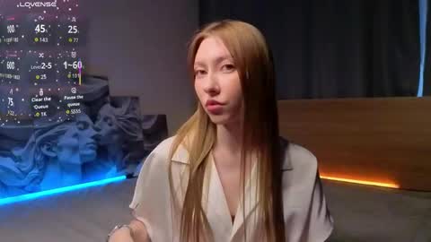 Lynna online show from 06-02-26, 01:29