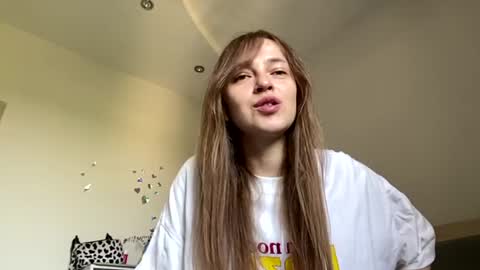 Mila online show from 07-28-26, 06:20