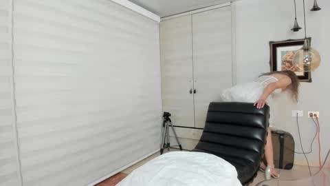 Ana  online show from 02-14-26, 10:45