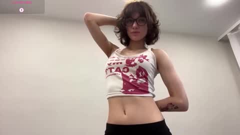 Snapshot of odettehatt chatting on 03-02-26, 05:08 Thea online show from 03-02-26, 05:08