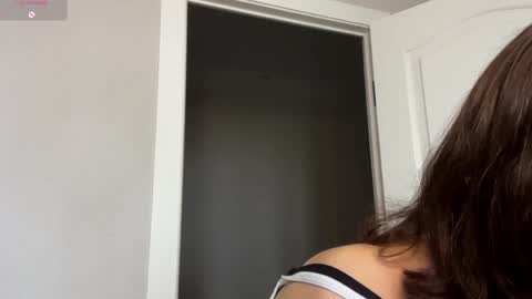 Snapshot of odettehatt chatting on 04-30-26, 04:41 Thea online show from 04-30-26, 04:41