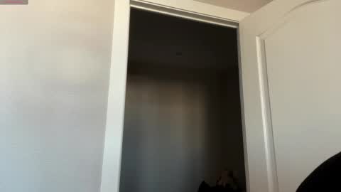 Snapshot of odettehatt chatting on 05-03-26, 04:40 Thea online show from 05-03-26, 04:40
