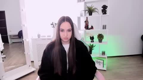 Snapshot of odium_ chatting on 04-16-26, 07:09 Nikki online show from 04-16-26, 07:09