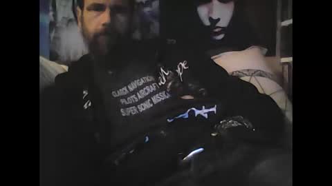 Snapshot of oedipe666 chatting on 01-05-25, 05:41 oedipe666cam online show from 01-05-25, 05:41