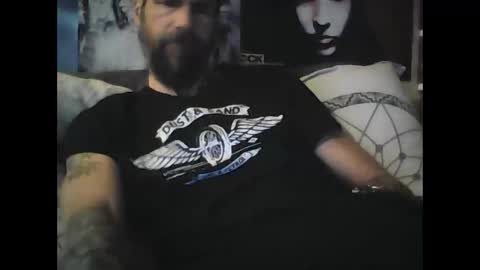 Snapshot of oedipe666 chatting on 01-07-25, 04:05 oedipe666cam online show from 01-07-25, 04:05