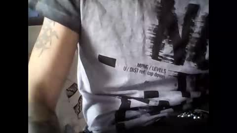 Snapshot of oedipe666 chatting on 02-03-25, 02:34 oedipe666cam online show from 02-03-25, 02:34