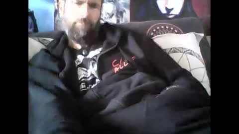 Snapshot of oedipe666 chatting on 02-18-25, 02:27 oedipe666cam online show from 02-18-25, 02:27